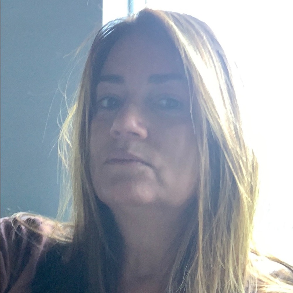 Meet your Posher, Damaris
